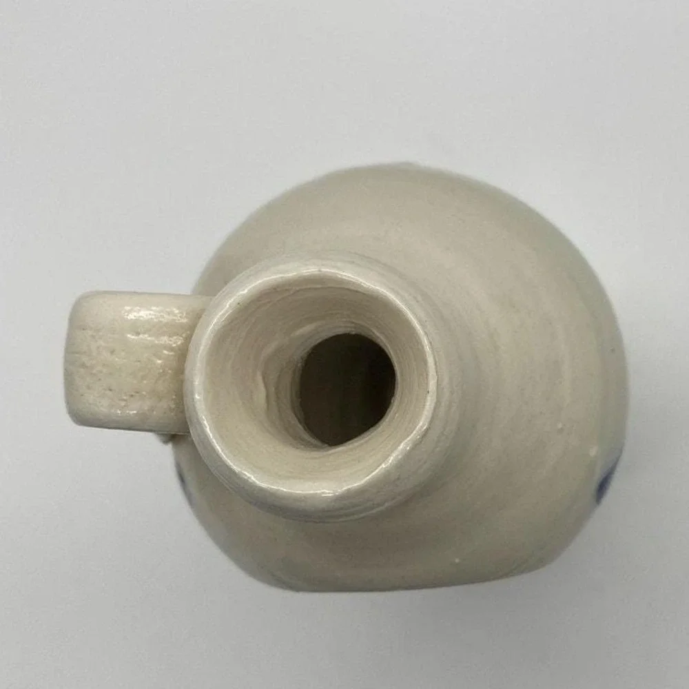 Williamsburg salt pottery